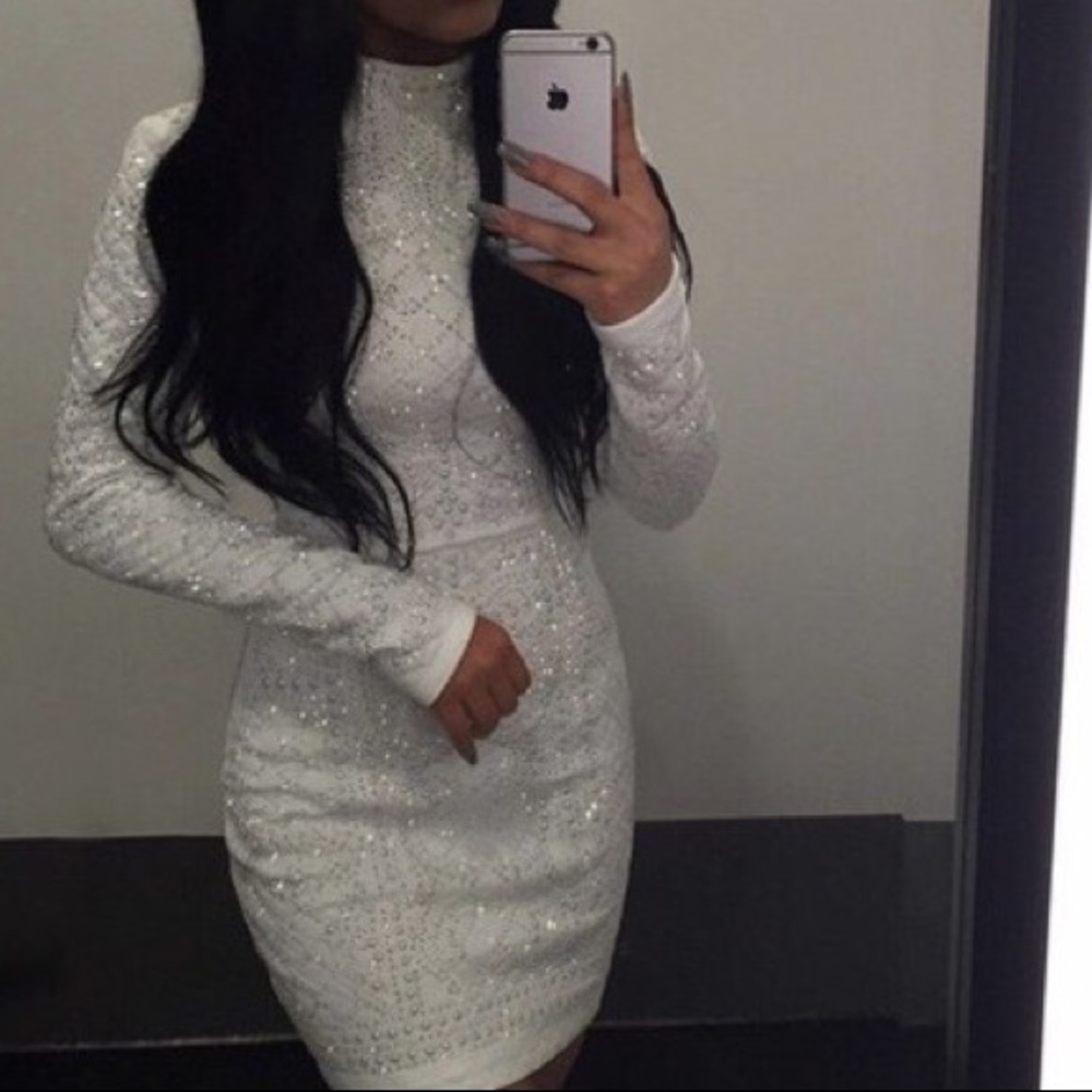 BeBe white rhinestone long sleeve party dress XS